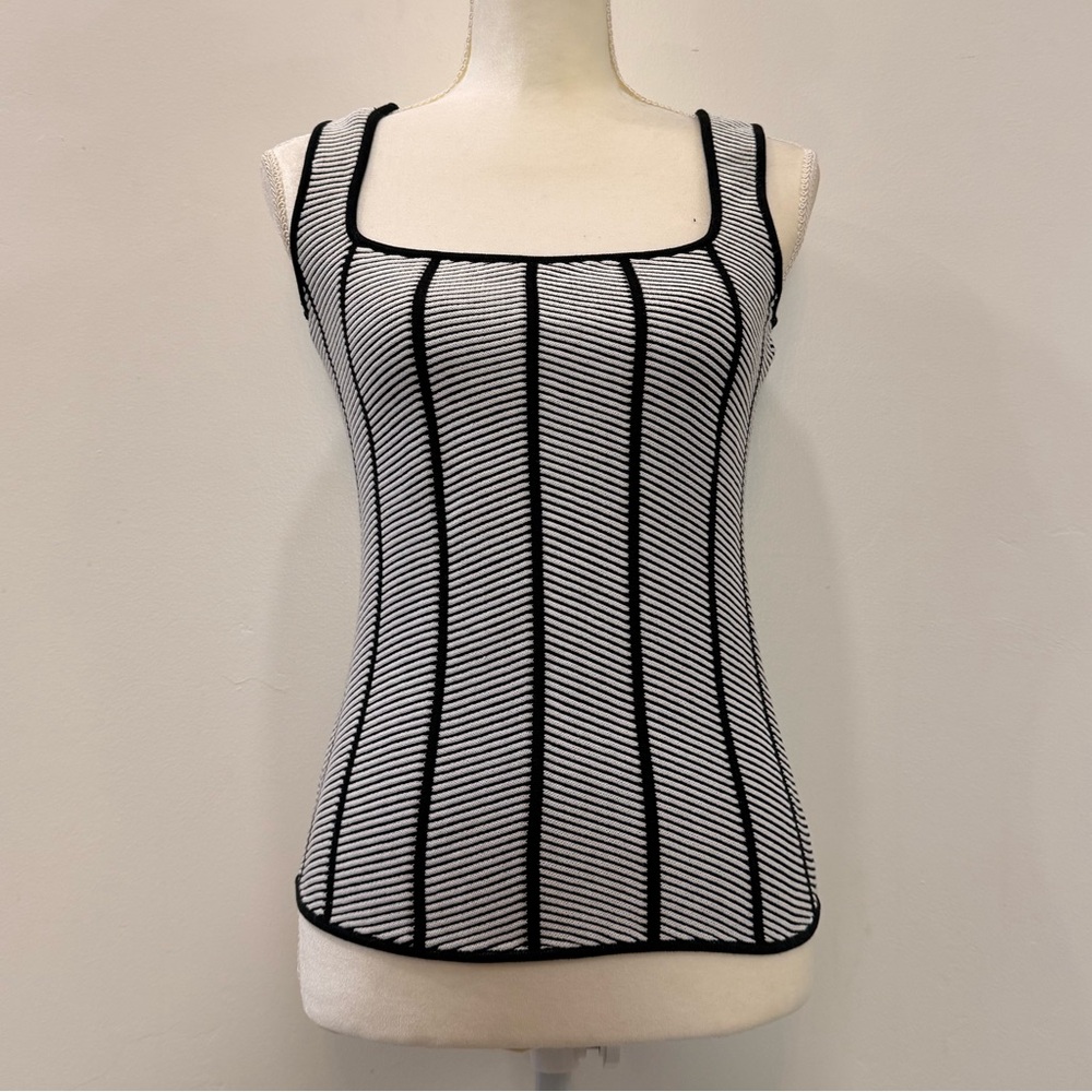 NWT WHBMFORME Corset Sweater Tank XS Black White Knit Shaping Top